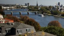 Holbeinsteg Bridge in Frankfurt