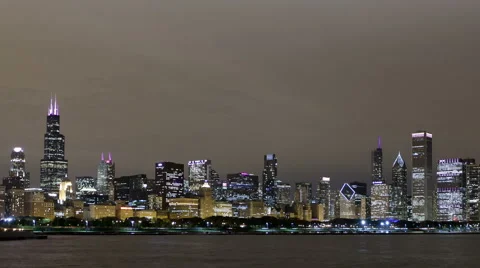 4K Time Lapse Zoom Out Chicago Skyline Night