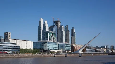 4K Time Lapse Puente De La Mujer Zoom Out (Editorial)