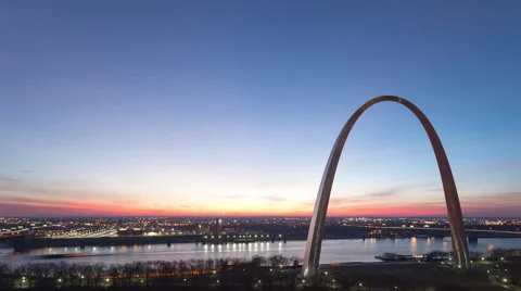 4K Time Lapse St Louis Gateway Arch Sky View