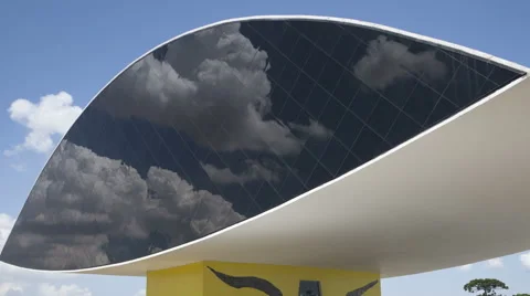 Time Lapse Niemeyer Museum Curitiba Zoom Out