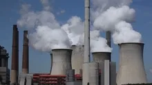 Power plant with huge cooling towers