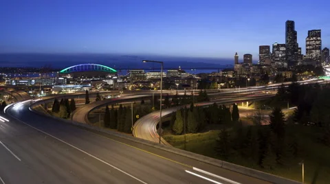 4K Time Lapse Zoom In Traffic Seattle Skyline