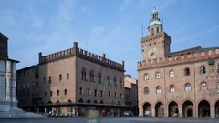 4K Timelapse Bologna Piazza Maggiore