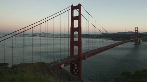 4K Time Lapse Zoom Out Golden Gate Bridge Twilight To Night