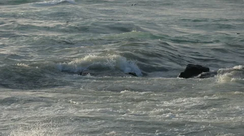 Slowmotion Ocean Waves Breaking