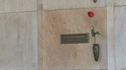 Marilyn Monroe'S Crypt