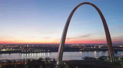 Time Lapse St Louis Gateway Arch Close Up