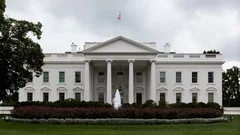 4K Timelapse White House Lawn