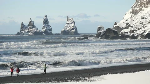Slowmotion Waves And People At Three Pinnacles Vik