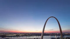 4K Time Lapse St Louis Gateway Arch Tilt Shot
