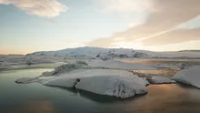 4K Time lapse zoom out Jökulsarlon sunset