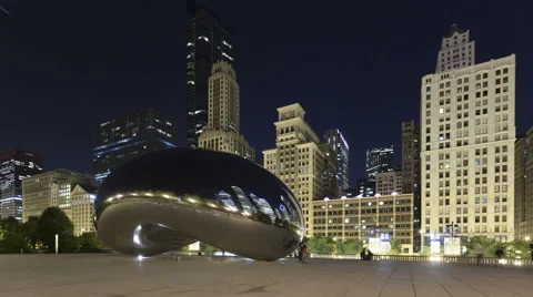 4K Time Lapse Cloud Gate At Night