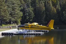 Float planes on the lake
